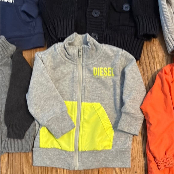 Assorted Sweaters and One Jacket - Picture 4 of 13